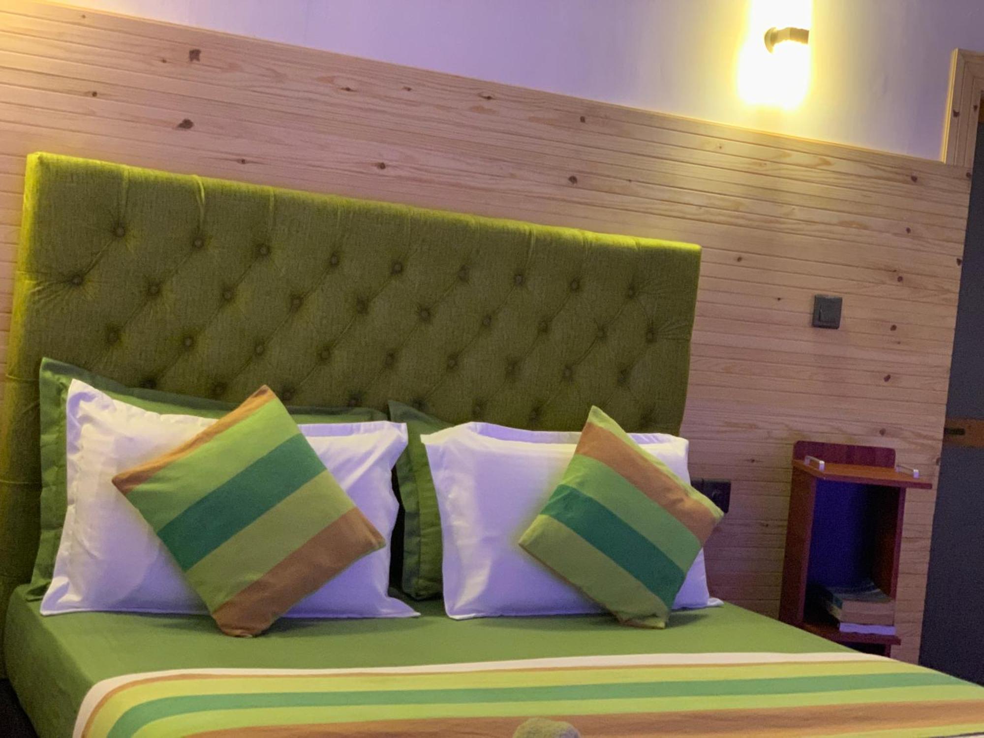 Mc Queen Homestay Ella Exterior foto