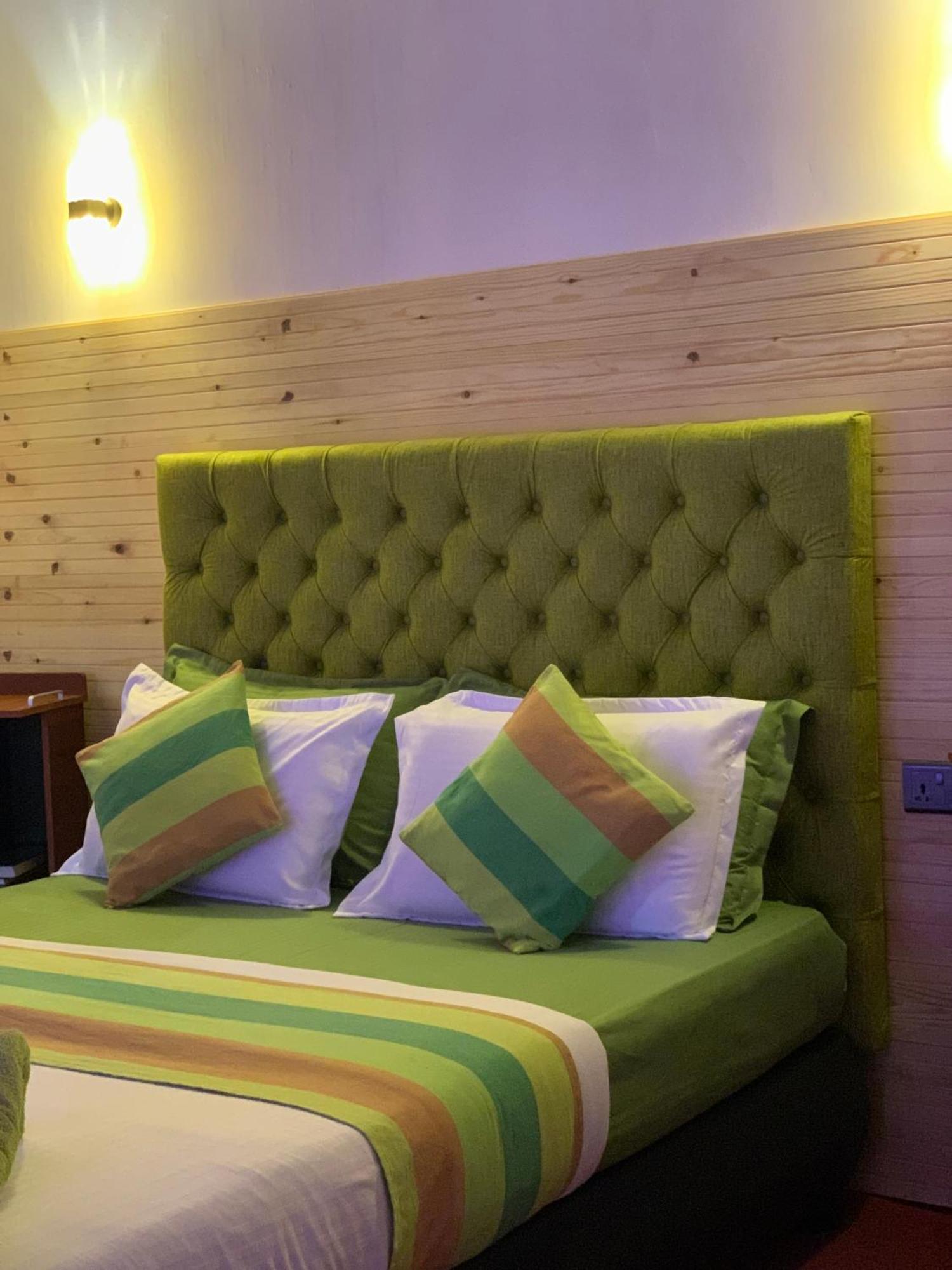 Mc Queen Homestay Ella Exterior foto